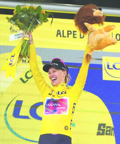 ’24 champ takes lead as Women’s Tour de France nears end
